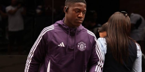 一日英超动向：曼联门将婉拒其他邀约，多纳鲁马正式被蓝月注册