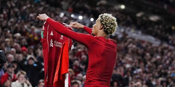 取代萨拉赫！红军新援狂轰6球领跑全队他是利物浦新大腿